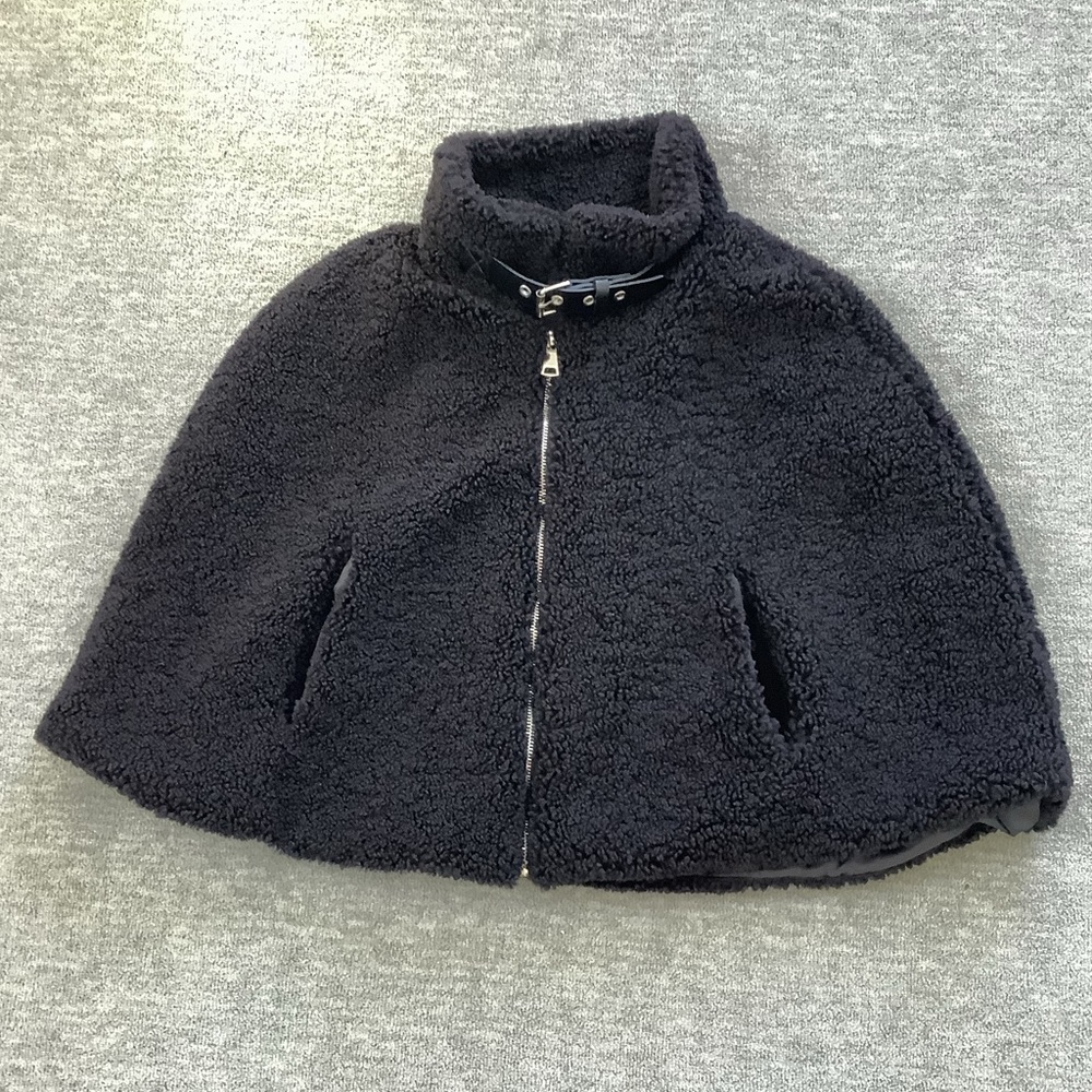 Laundry By Shelli Segal Black Faux Fur Zippered Cape OS
